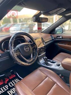 جیپ گراند شیرۆکی